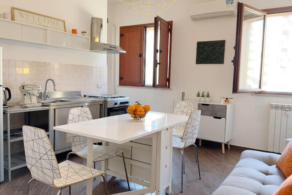 Molo Five Apartment Palermo Eksteriør bilde